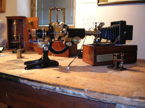 Museo Camillo Golgi Corteno - Macchina Fotografica - MacFotografica.jpg MacFotografica.jpg